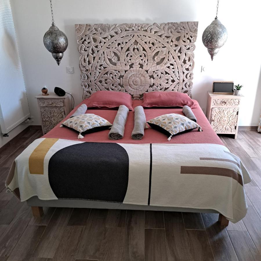 Chambre D'Hotes Des Loyes Jaillans Εξωτερικό φωτογραφία